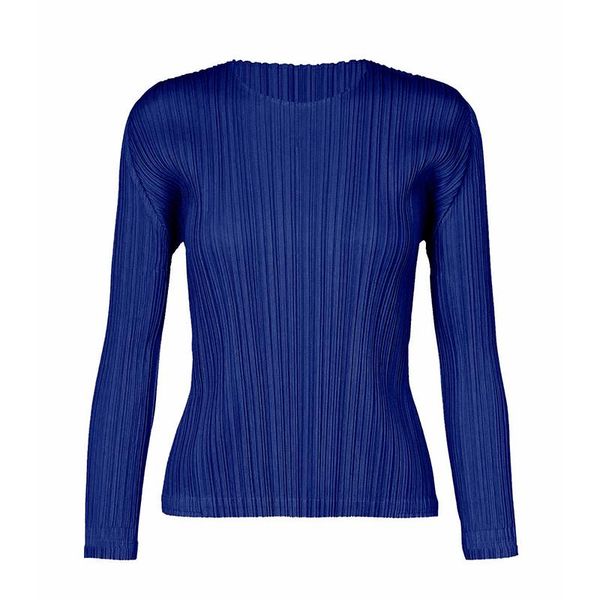 

t-shirt miyake pleated long sleeve round neck top, White