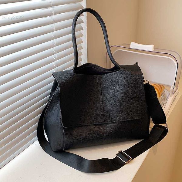 

shoulder bags large capacity tote bags for women leather shoulder bag luxury crossbody bag designer handbag retro commuter bag