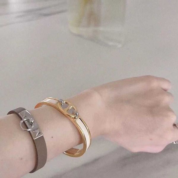 

designer bracelets herms bangle aimashi enamel bracelet pig nose 2023 new xia ins style high appearance value non fading, Black