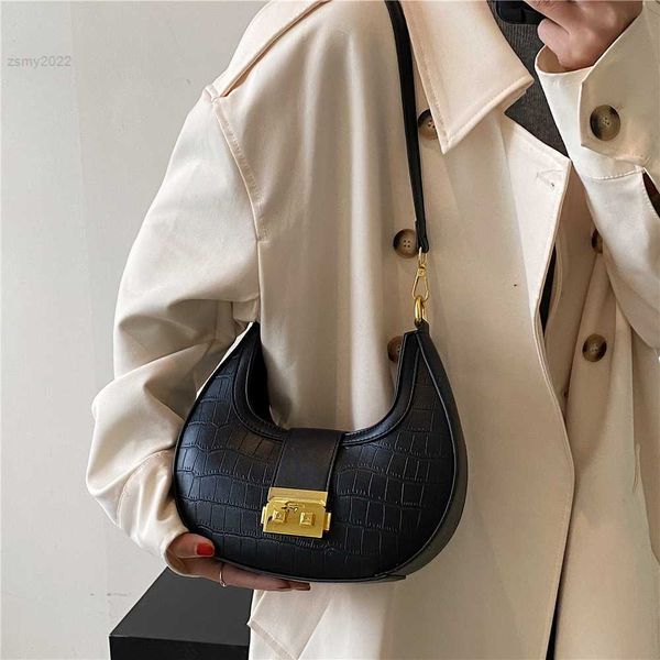 

evening bags half moon shoulder bags for women 2023 trend vintage designer saddle crossbody bag underarm pu leather ladies handbags