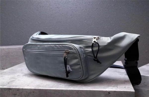 

global classic deluxe package canvas leather cowhide pockets the highest quality handbag 669188 size 17 cm 5 cm 35 cm4402041