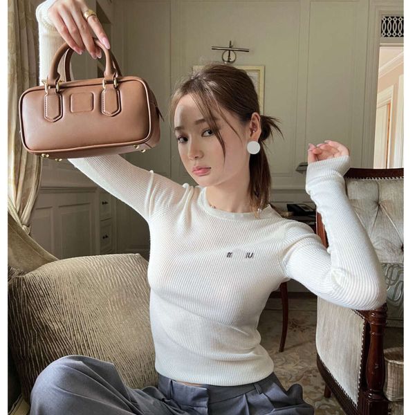 

Women's Autumn Clothing New Early Slim Fit Slim Bottom Long Sleeve Pullover Letter Thin Versatile Knitted Top Women Wholesale, White