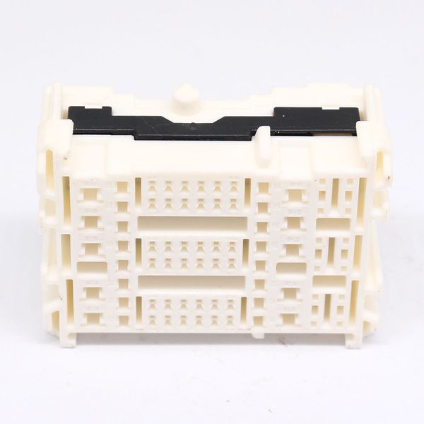 

65 pin automotive ecu connector wire-to-board housing for female terminals