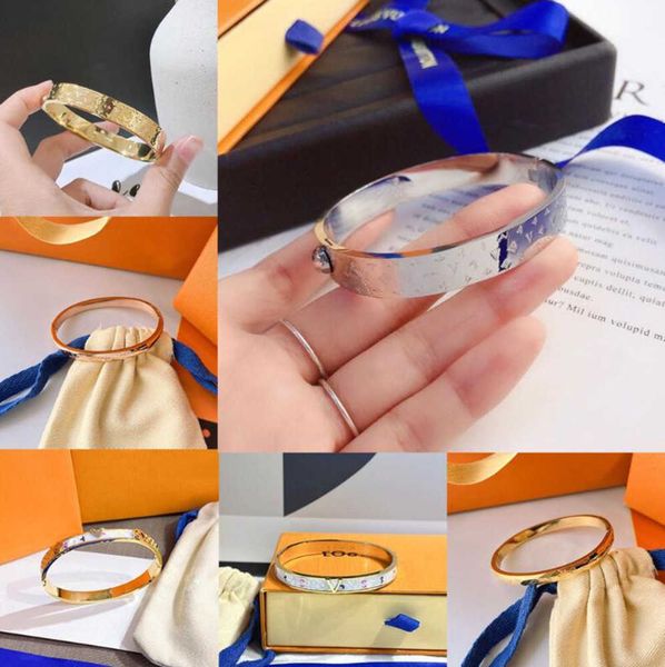 

bangle europe america fashion style bracelets women luxury designer jewelry 18k gold plated stainless steel wedding lovers gift motion curre, Black