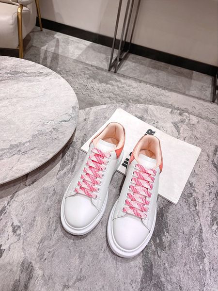 

2023 men women designer casual shoes platform sneakers clear sole black white grey red pink blue 0628
