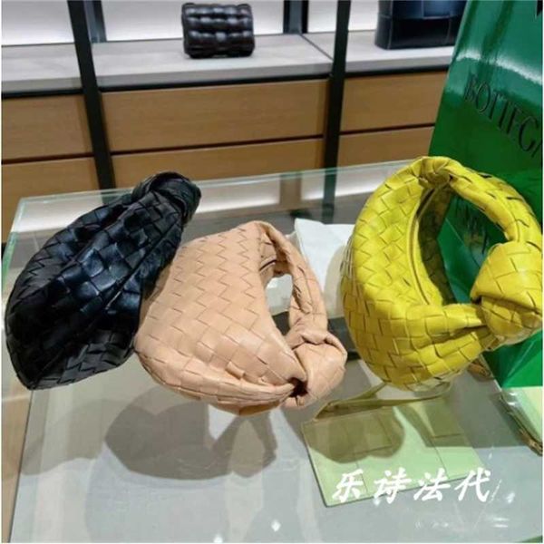 

luxurys bag venetabottegas family mini jodie underarm bag woven knot dumpling bag handbag zc