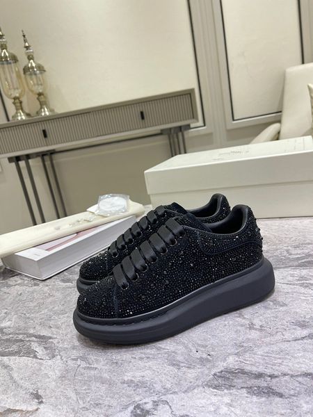 

luxury shoe bee shoes men women luxury casual shoes luxury designers sneaker lace-up outdoor shoe fashion women casual 0628, Black
