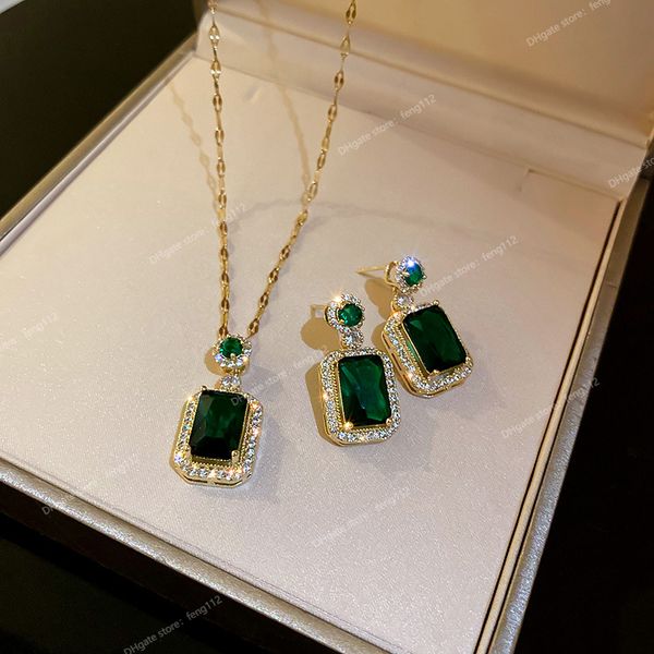 

2021 korean new exquisite green crystal geometric earrings fashion temperament versatile earrings women's jewelry earringsdangle earrin, Silver