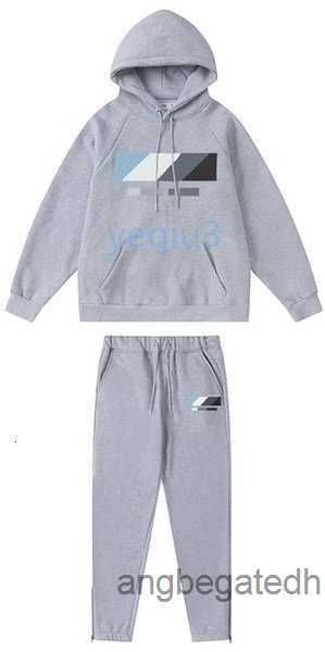 

mens tracksuits sweater trousers set designer hoodies streetwear sweatshirts quality sports suit embroidery plush letter decoration thick ho, Gray