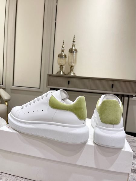 

2023womens sneakers platform bottom shoes luxury chunky sneakers female mixed color casual shoes rainbow trainers 0414, Black