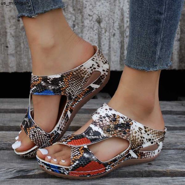 

slippers 2023 new fashion wedge slippers summer women brown beach flip flops retro lightweight open toe nonslip thick women's slippers, Black