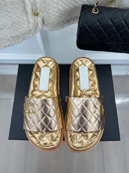 

famous brand Beach slippers Classic Flat heel Summer Designer Fashion flops leather lady Slides women shoes, Black