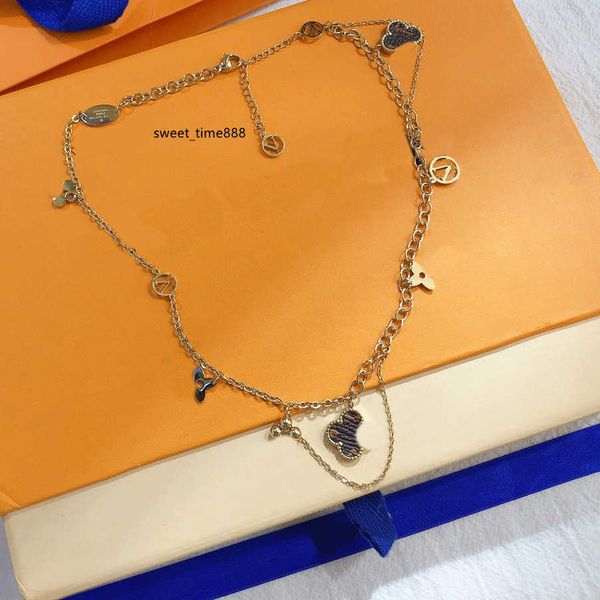 

womens design necklace faux leather 18k gold plated stainless steel necklaces choker chain letter pendant europe america fashion wedding jew, Silver