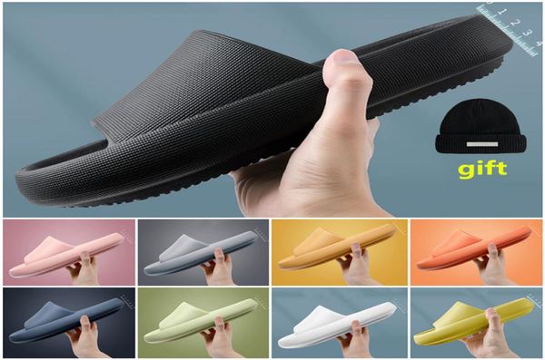 

2023 super comfortable new slippers buy one pair get one pair order we will send an extra hat hat color can also choose8777097, Black