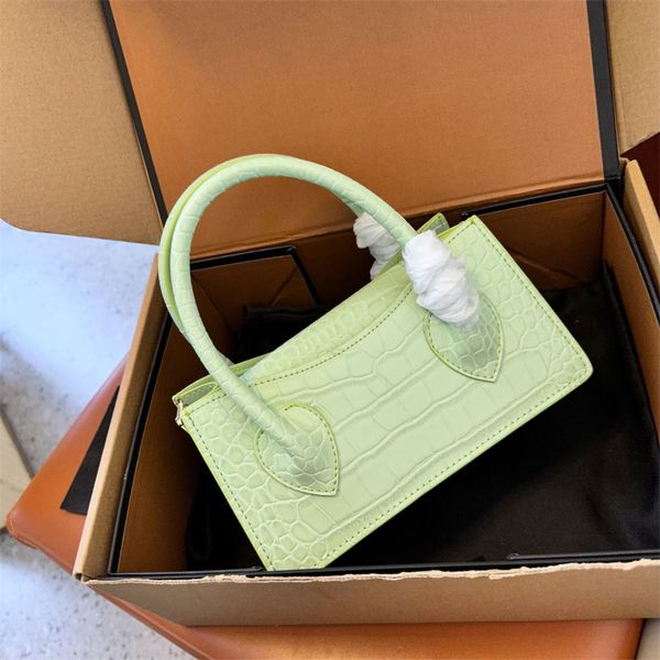 

handbags new is crossbody bag, high-end and fashionable portable small bag