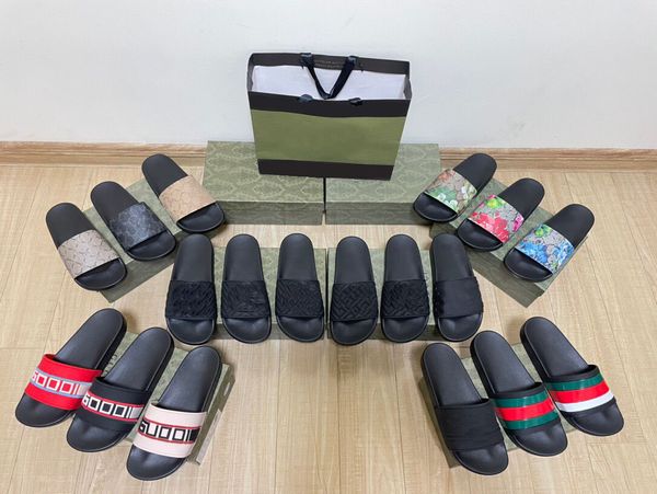 

2023 new embroidered dazzle designer slippers womens sandals summer beach stripes casual flat slippers sliders women ladies flip flops embro, Black