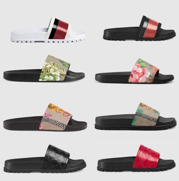 

2022 new designer rubber slide sandal floral brocade men slipper gear bottoms flip flops women striped beach causal slippers size 6426165, Black