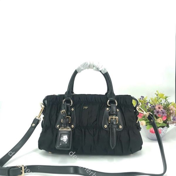

2023 fashion designer bag pra brand wrinkle pleated should bag black crossbody bag for women waterproof fabric handbag large capacity elegan