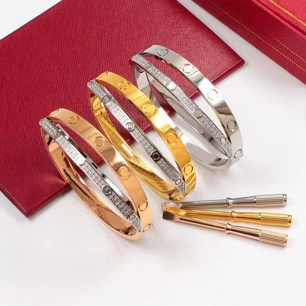 

brand luxury crystal titanium steel cuff bracelet couple love eternal diamond bracelet 18k gold designer bracelet for women, White