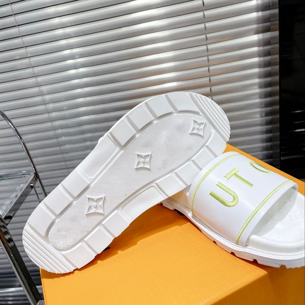 

designer leather platform slippers men's and women's breathable casual non-slip flip-flops beach outing all-in-one sandals, Black