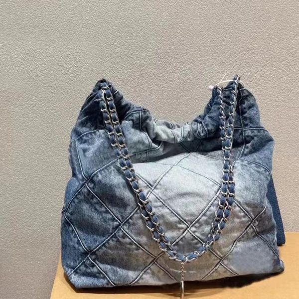 

chaanel luxury brand cc denim shoulder bags classic jean shopping totes 22 bag with purses inside silver chain hardware 2023 new casual hand