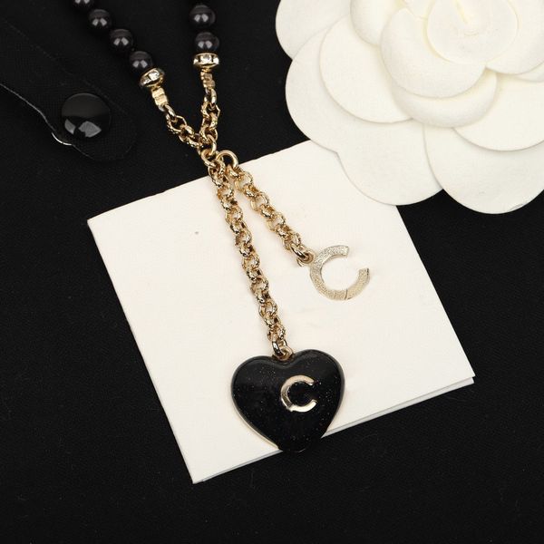 

luxury quality charm pendant necklace with diamond and heart shape have box stamp ps7845a, Golden