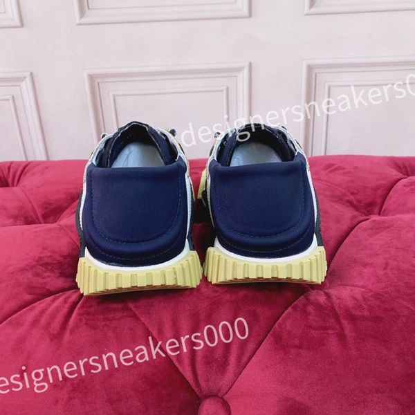 

2023 luxury designer men's and women's sports shoes casual shoes leather lace up flat shoes retro canvas shoes men's and wome, Red;white