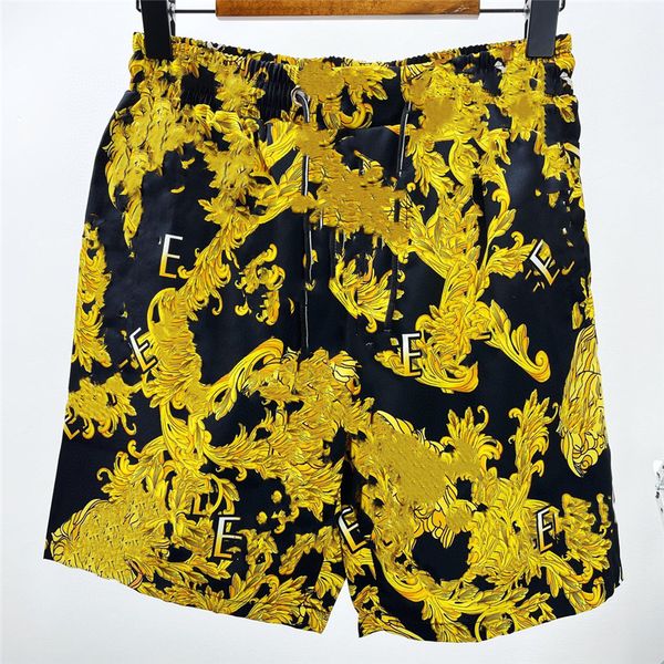 

fashion men's shorts luxury designer 2023 medusa men's summer beach pants printed alphabet couple casual decorative denim shorts a, White;black