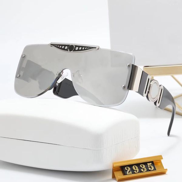 

pair eyewear five color frame men's and women's sunglasses design model pola polaroid lenses, White;black