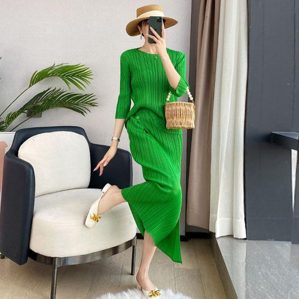 

dress fold dress female design sense half body skirt two piece women's spring 2022 new models thin wild jumpsuit skirt, White