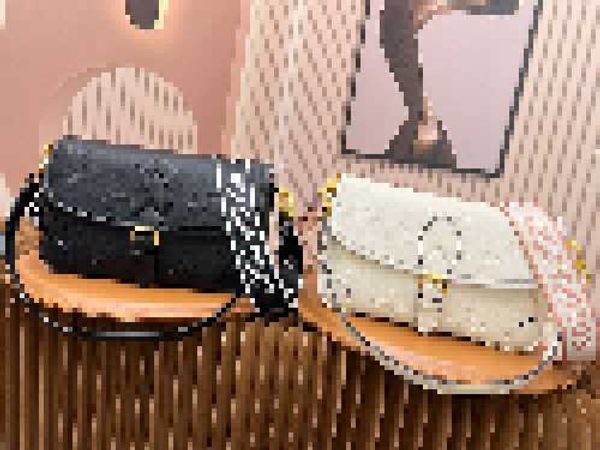 

luxury quality brand designer micro metis chain saddle cross bag m46386 m46388 m45985 empreinte diane monograms letter old flowers handbag s, Black