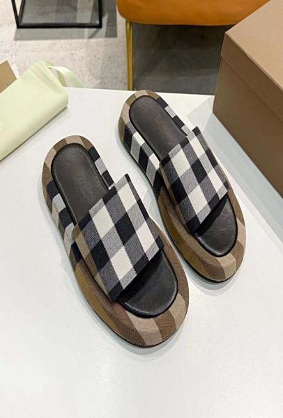 

designer slippers plaid slippers embroidered leather mesh slipper lattice slides platform sandals flat brown rubber flip flops1111526, Black