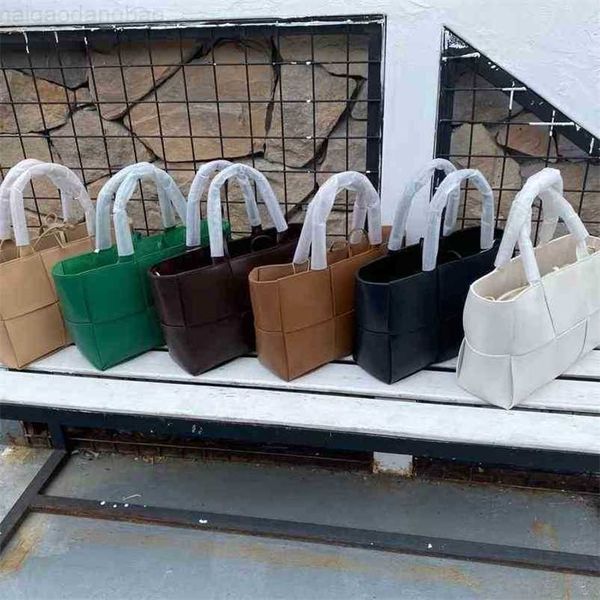 

handbags designer venetas bottegas handbags 2022 handbag leather woven bag