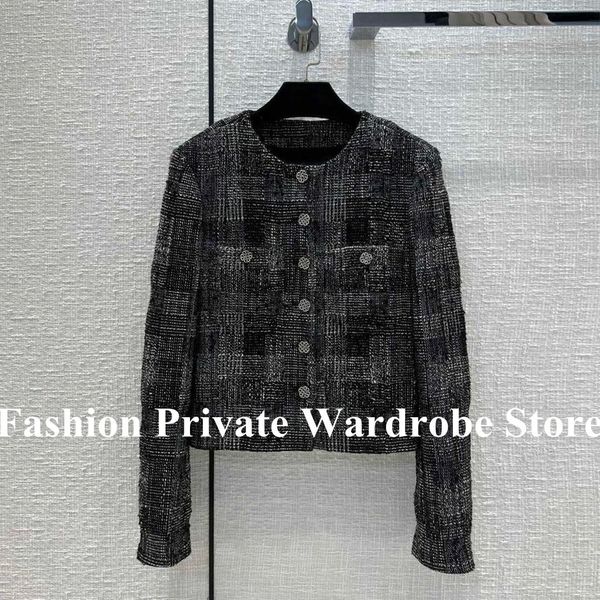 

fur 2022 new autumn vintage gray plaid tweed jacket women oneck single breasted wool blends fashion designer coat silk liner, Black