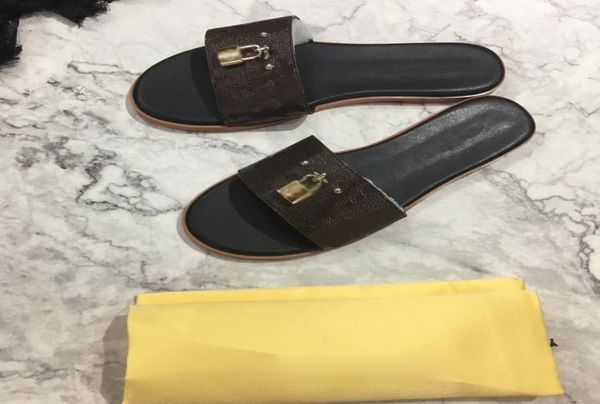 

luxury designers slides womens slippers fashion flat slippers with padlock leather rubber flats sandals summer beach shoes eur 362467393, Black