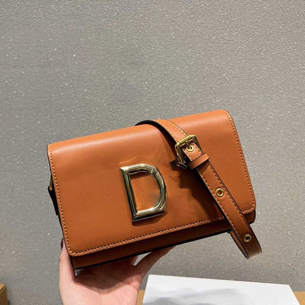 

new d letter shoulder bags women designer crossbody bags leather luxurys handbag fashion simple pink flap lady messenger bag purses 221013