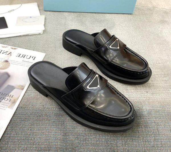 

woman black white brushed leather mules slippers classic slides lug tread sole sandals for womens leather band on the upper1949563
