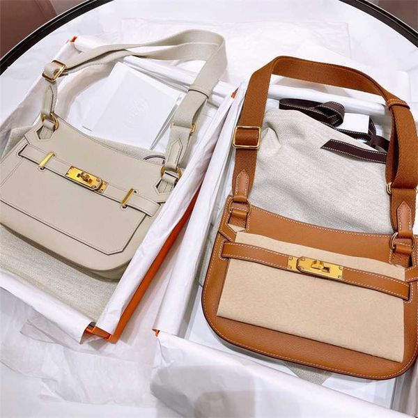 

2023 handmade thread leather women's shoulderqq with h logo high quality