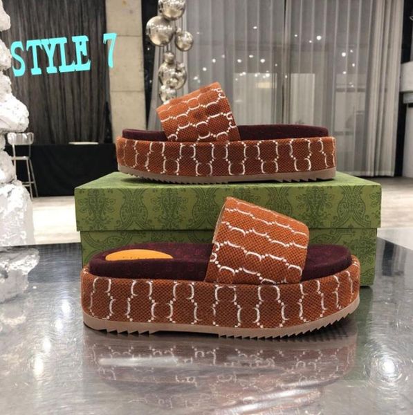 

2021 fashionable women039s leather slippers real calfskin sliding sandals summer beach slides and boxes7868465, Black