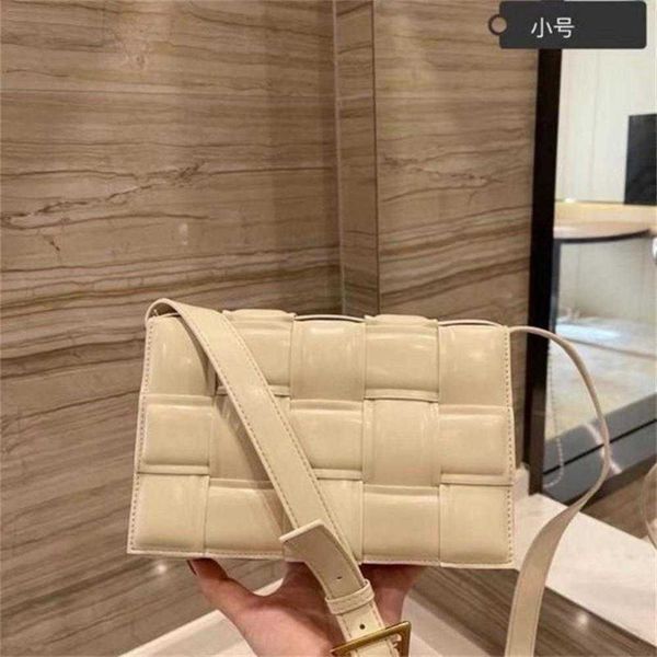 

designer bottegas bags venetas s venet 2023 new woven womens bag single shoulder butterfly mens and same lingge 4wlj khk have logo wk6c have