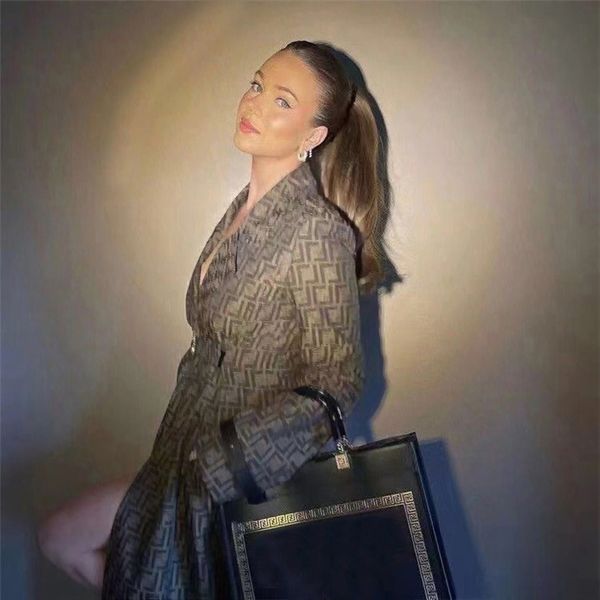 

womens trench coats designer luxury women windbreaker body letters print jacket loose belt coat female casual long trenchs coat c131 womens, Tan;black