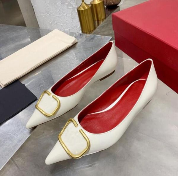 

2021 vbutton flat bottom new v right logo pointed metal drill button leather shallow mouth single shoes casual women039s shoes4487776, Black