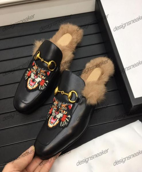 

women mens fur slippers sliders mules scuffs mens leather loafers platform casual shoes sneaker bee snake printed with metal chain3317782, Black