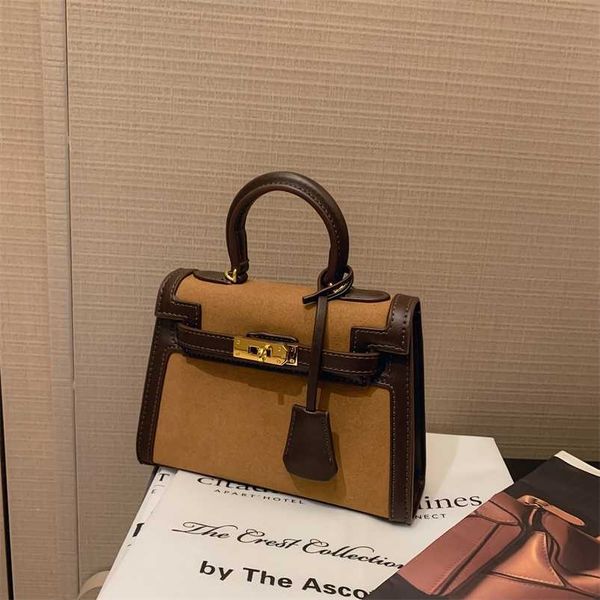 

2023 women's cross shoulder handheld smallqq with h logo high quality