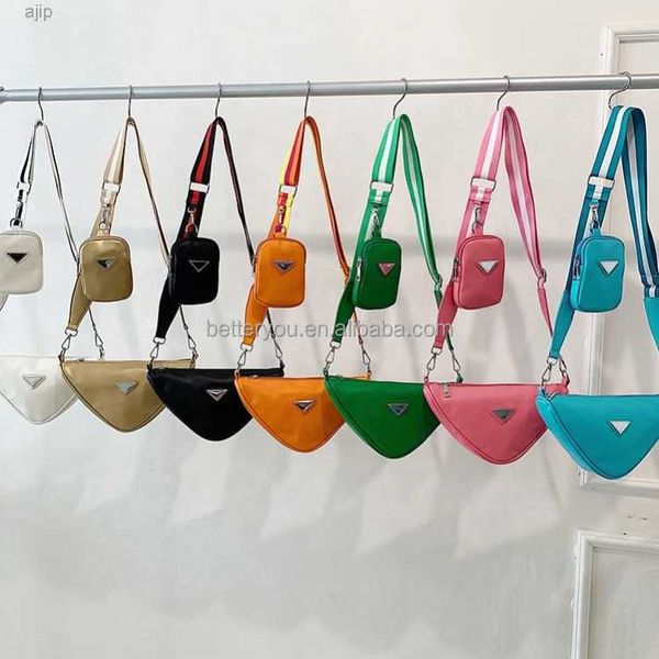 

women trendy designer fluent italian handbag leather bag with shoulder strap