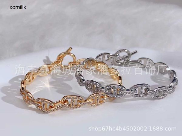 

hermm designer bracelet hollow out pig nose bracelet with diamonds versatile h letter japanese ot button handle c shaped straight, Black