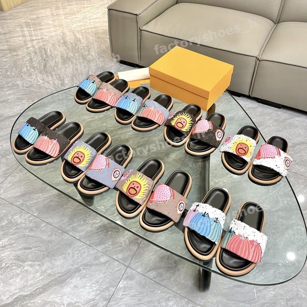 

designer slippers yk pool pillow comfor slipper men women platform sandals couples mandarin duck sandal sunflower print slides size 35-45, Black