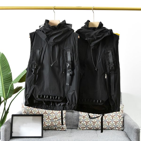 

men's vests 2023 spring and summer fashion casual style highquality tooling function dark hooded 230420, Black;white