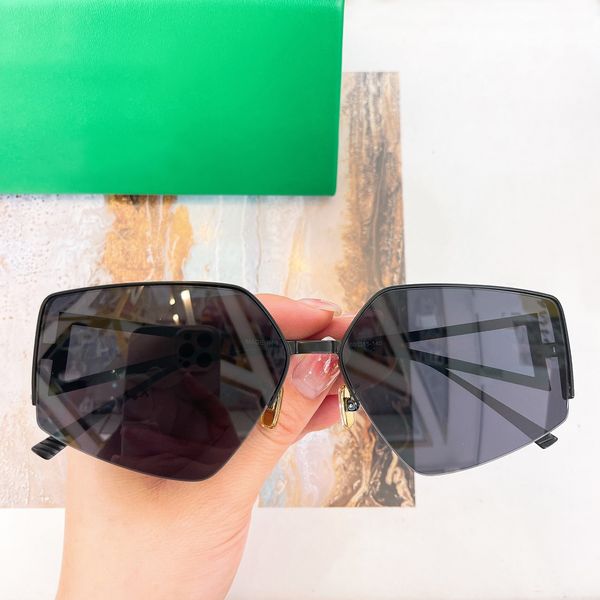 

black metal dark gray sunglasses for men women 1113 geometric sunnies designer sunglasses sonnenbrille uv400 eyewear with box, White;black