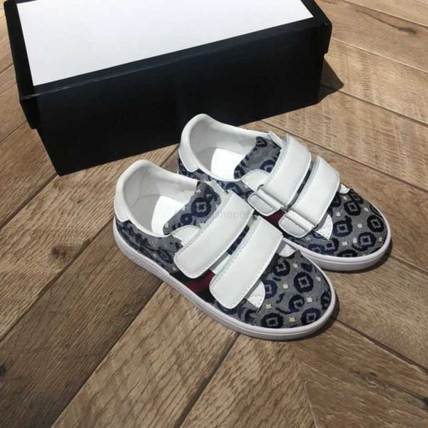 

23ss kids sneakers kids designer shoes kids shoes flat bottom mall white shoes embroidery hook and loop fasteners sports shoes boys girls si, Black